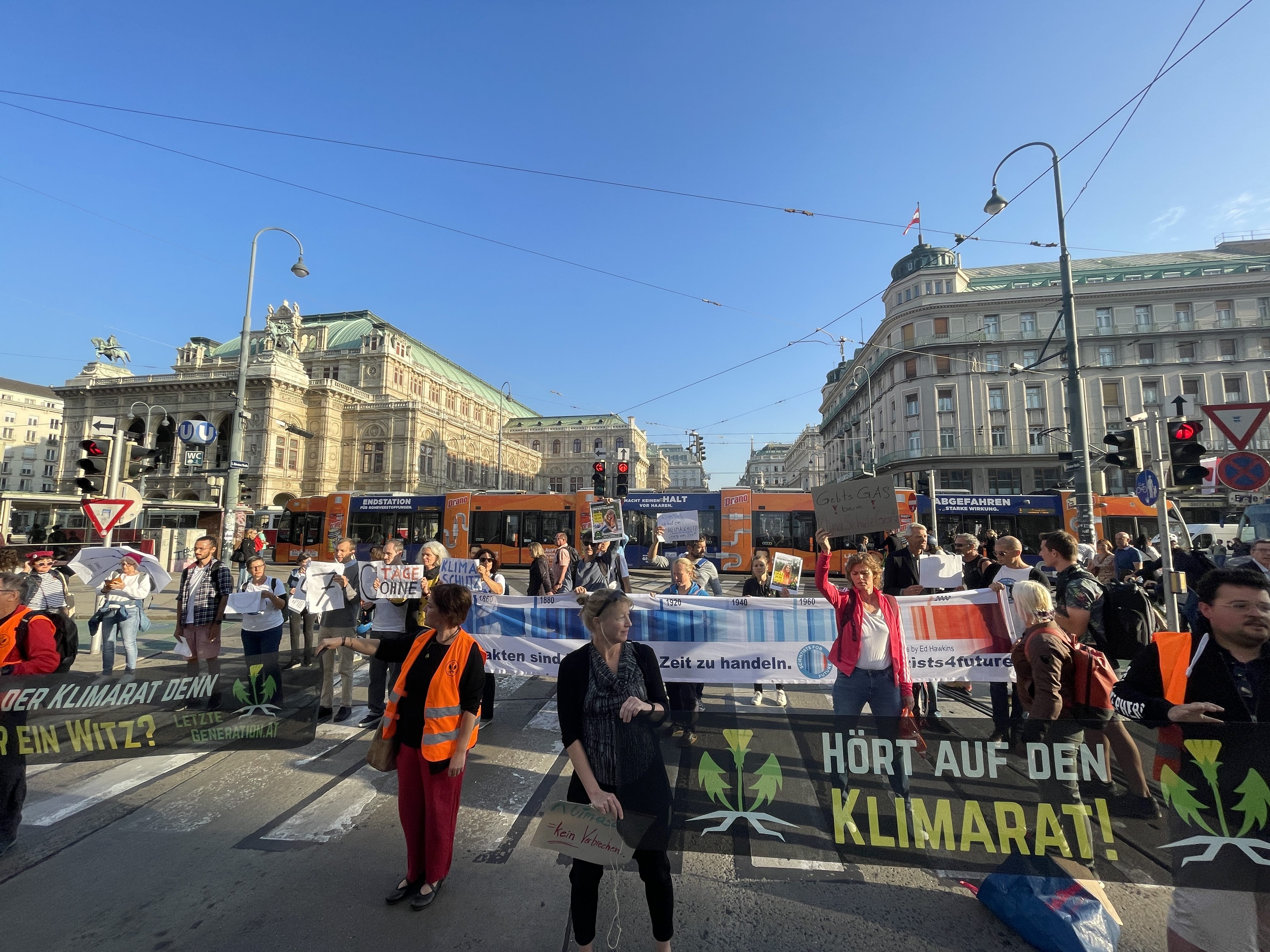 Aktivisten blockierten am Mittwoch den Wiener Ring.