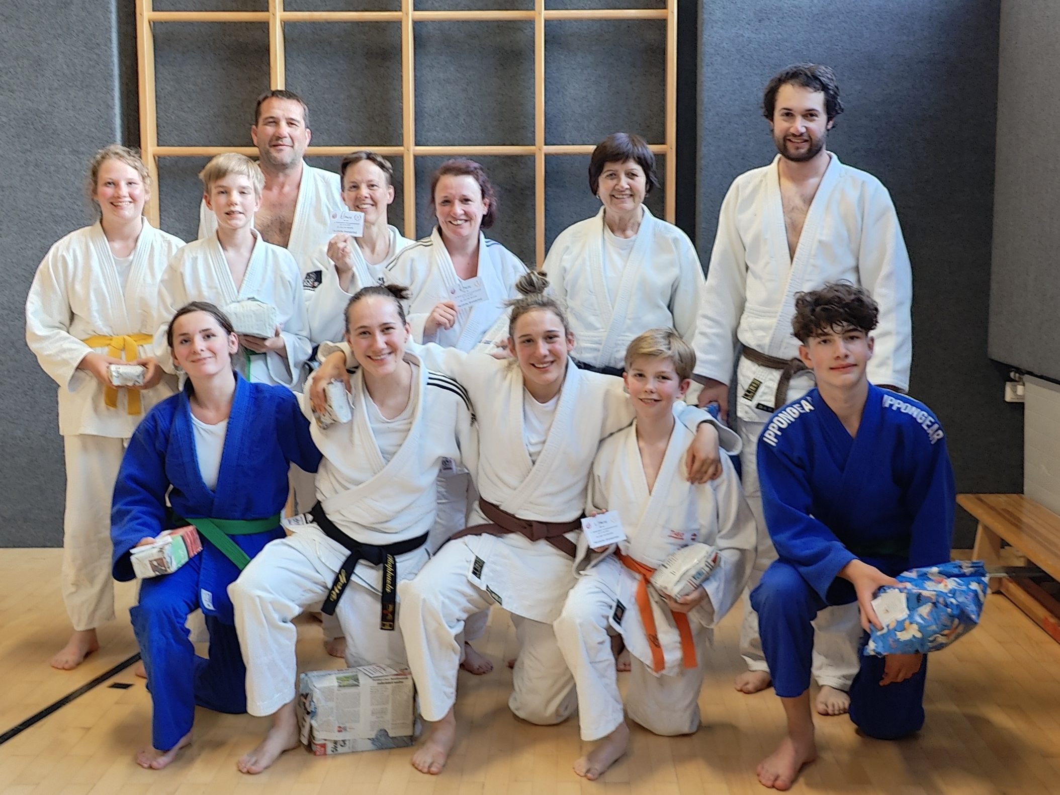 Der Ehrenkodex der Judoka umfasst Respekt und Freundschaft.