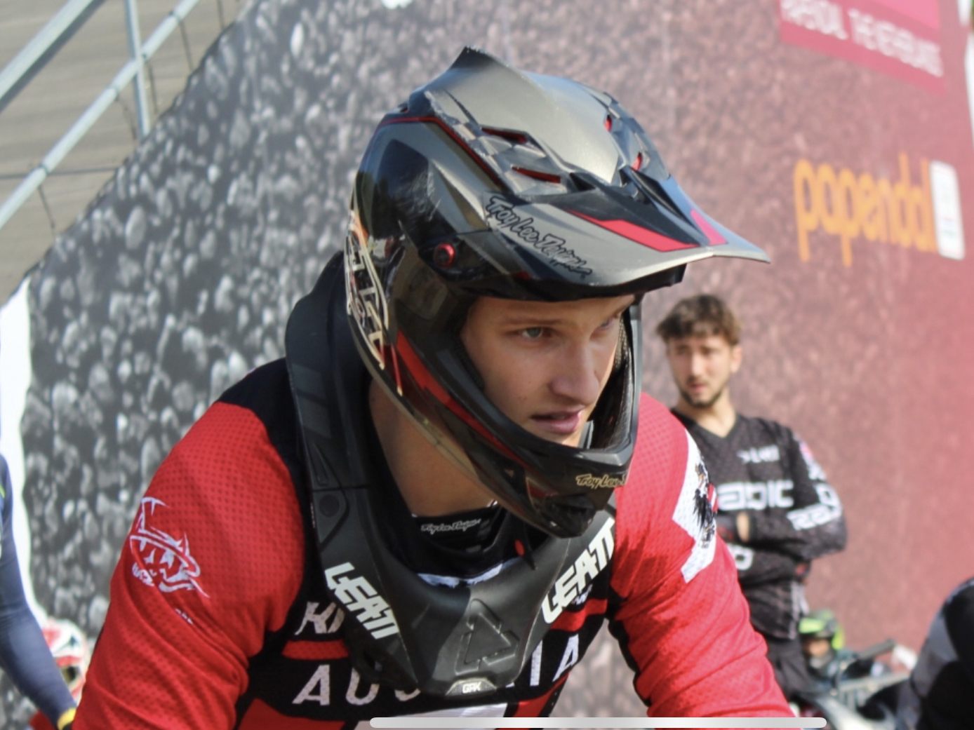 Bjarne Schedler startet in Sarrians (FRA)