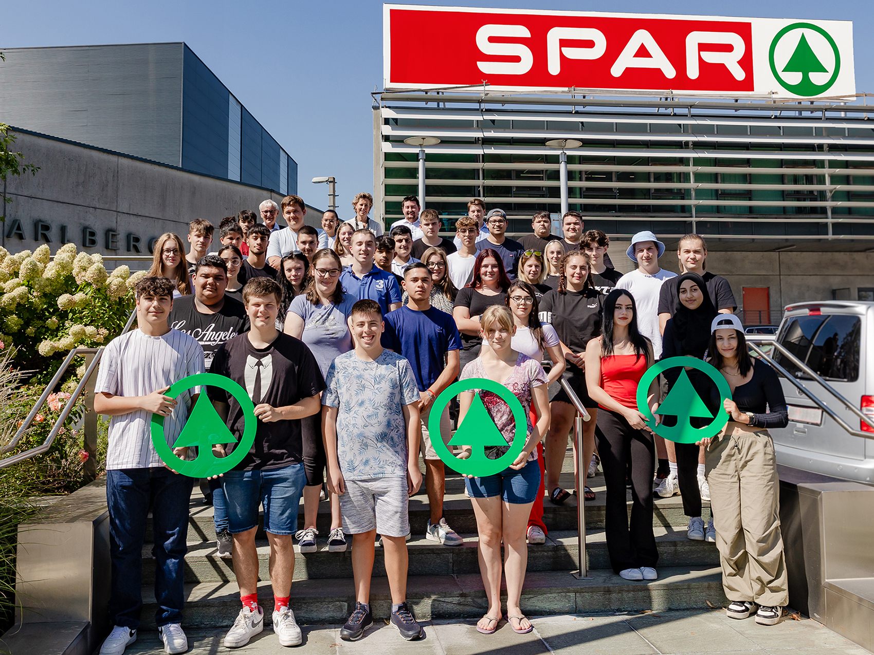 Insgesamt haben sich 63 junge Menschen für eine Lehre bei SPAR entschieden und in der letzten Woche einen neuen Lebensabschnitt gestartet. © SPAR/Hirschbühl Fotografie