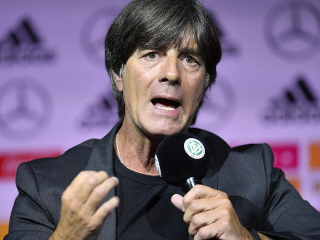 Wird Jogi Löw bald wieder eine Nationalmannschaft trainieren? Entlassungen und Spekulationen sorgen vor der Fußball-Europameisterschaft 2024 für Aufsehen und Trubel in der internationalen Fußballwelt.