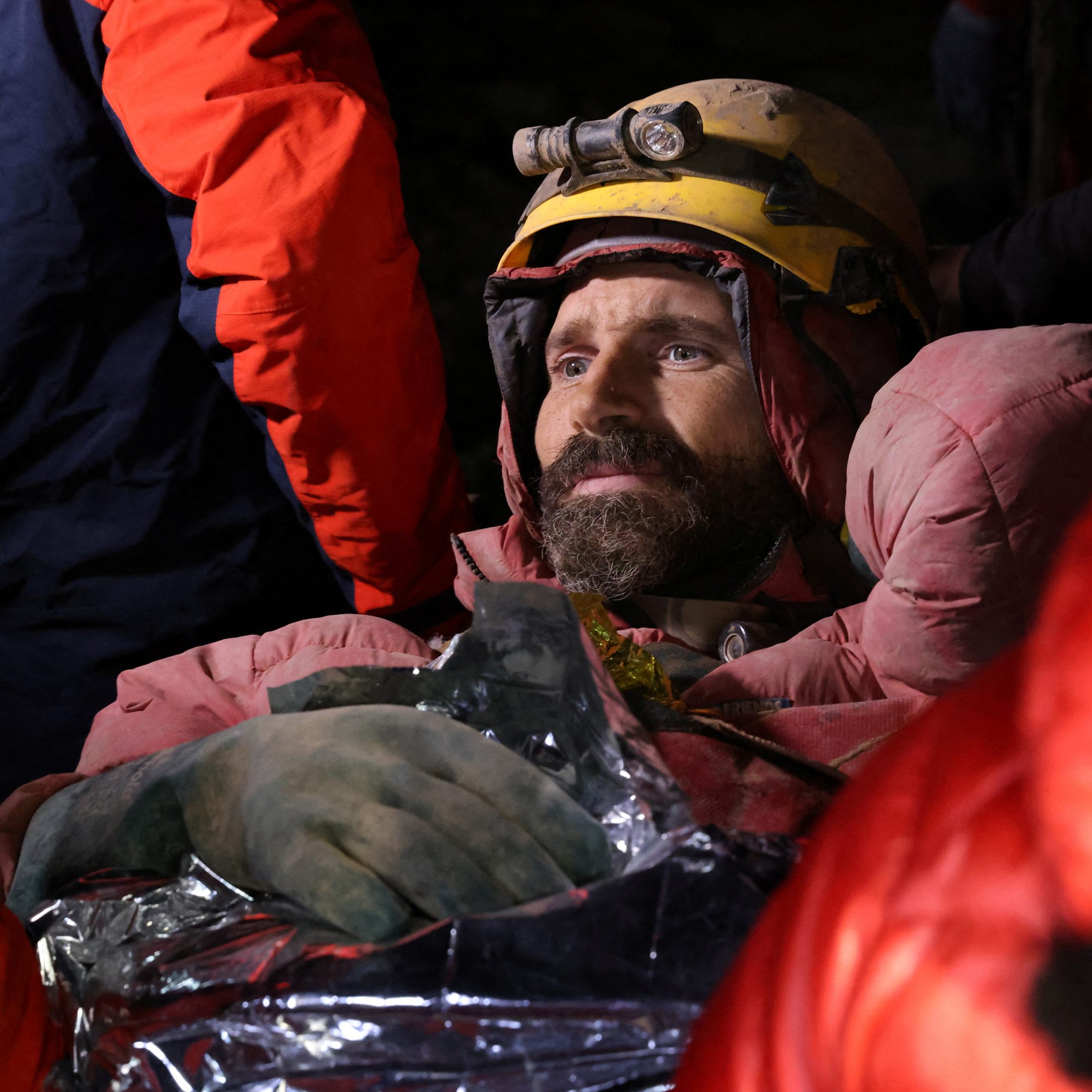 In mehr als 1.000 Metern Tiefe erlitt US-Forscher Mark Dickey eine Magenblutungen.