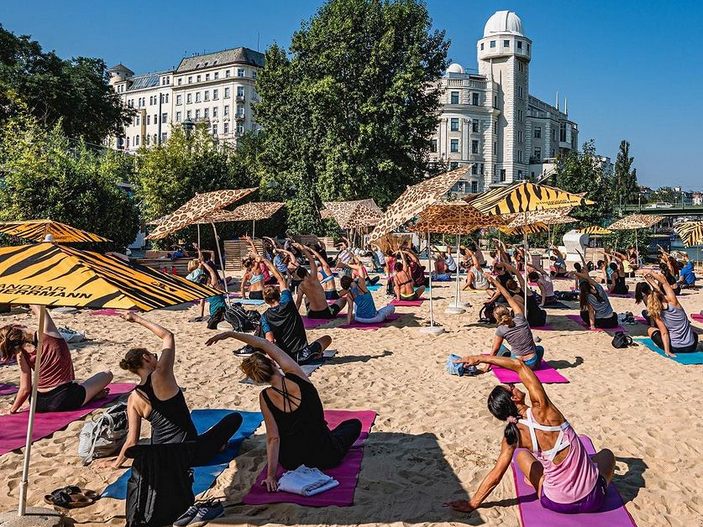 Die September-Highlights in der Strandbar Herrmann. Die September-Highlights in der Strandbar Herrmann.