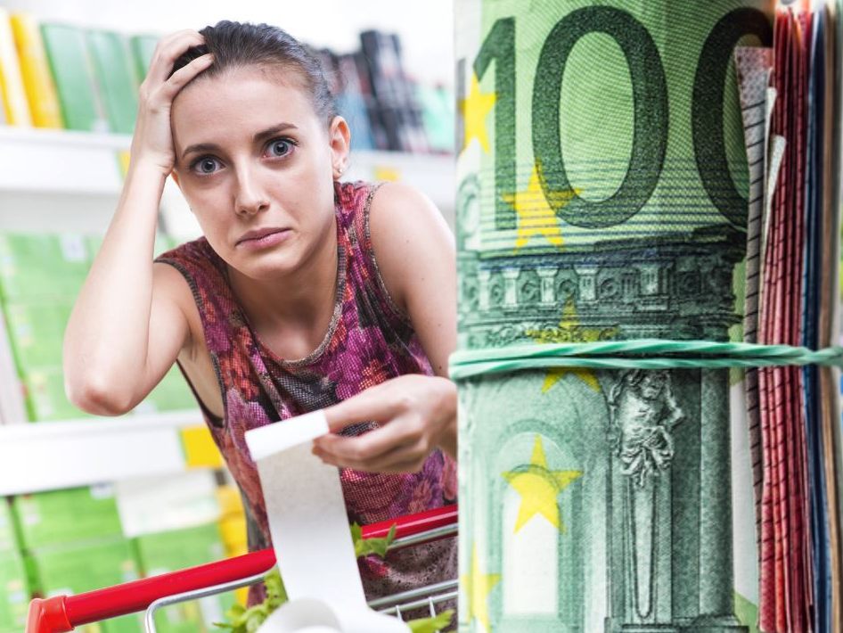 Warenkorb mit 40 Lebensmitteln und Reinigungsmitteln wegen starken Anstiegs im Vorjahr um 43 Prozent teurer als vor zwei Jahren