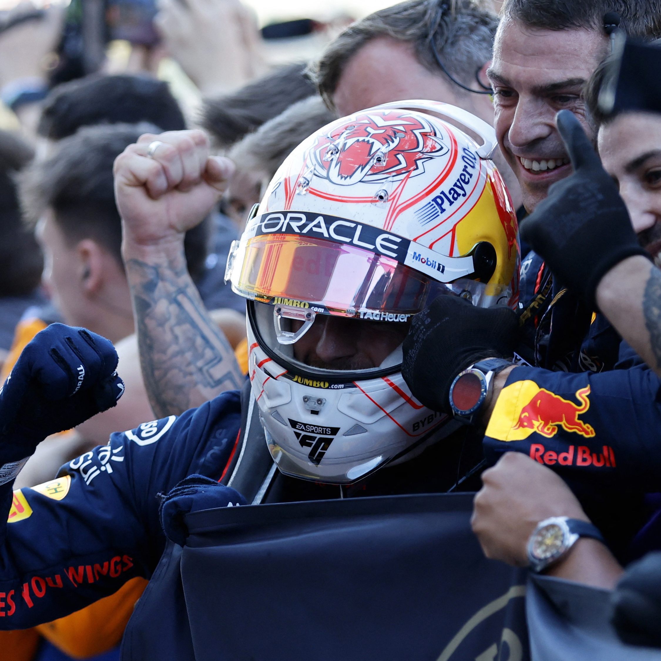 Red Bull steht nach Verstappen-Sieg im 16. von 22 Saisonrennen als bestes Team fest.