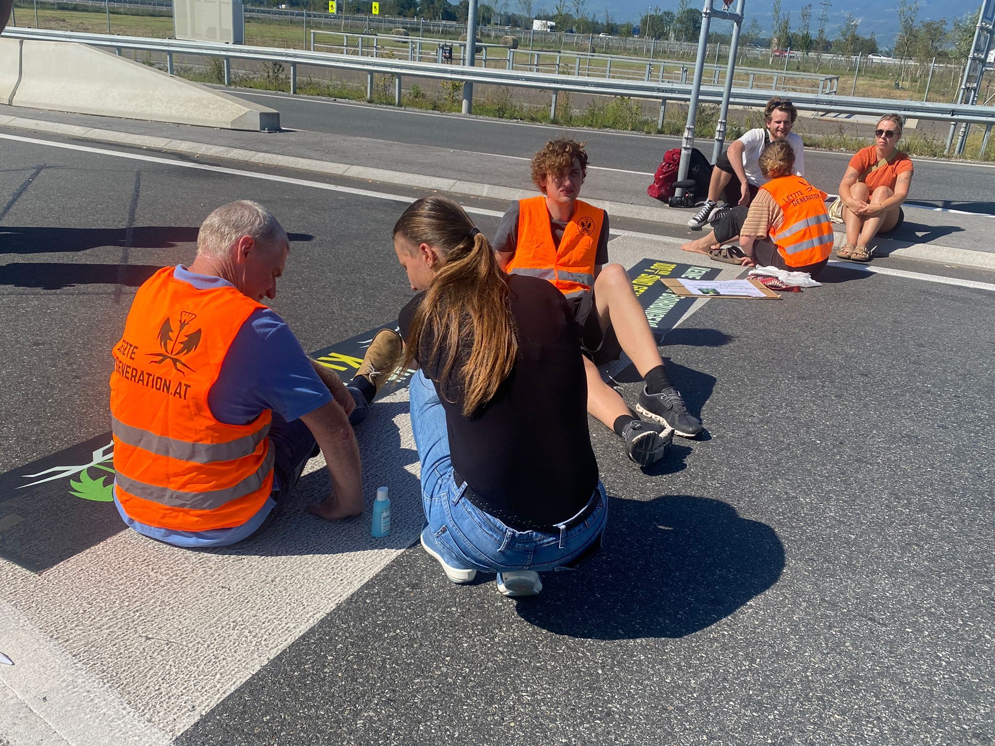 Blockade wurde um 12 Uhr beendet Blockade wurde um 12 Uhr beendet