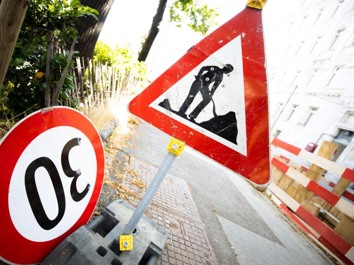 Am 12. September 2023 beginnen die Fahrbahnsanierungen bei der Etrichstraße in Wien-Simmering.