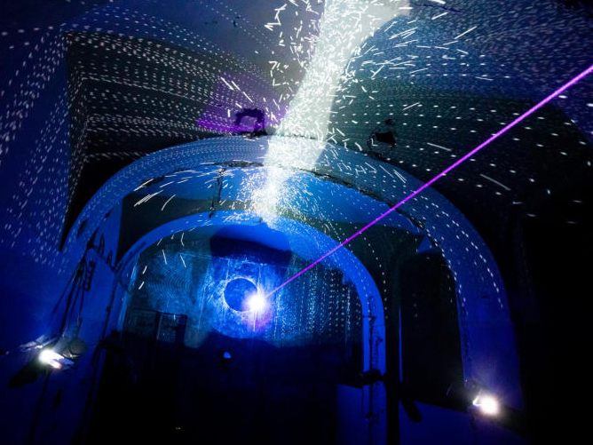 Die viennacontemporary findet 2023 wieder im Kursalon Hübner am Wiener Stadtpark statt.