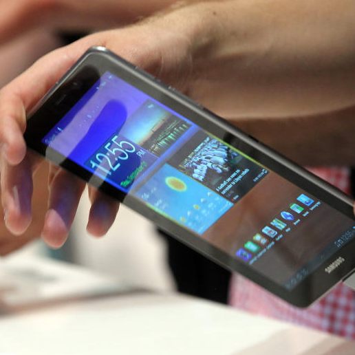 Der Elektronikbranche fehlen rund 14.000 Fachkräfte.