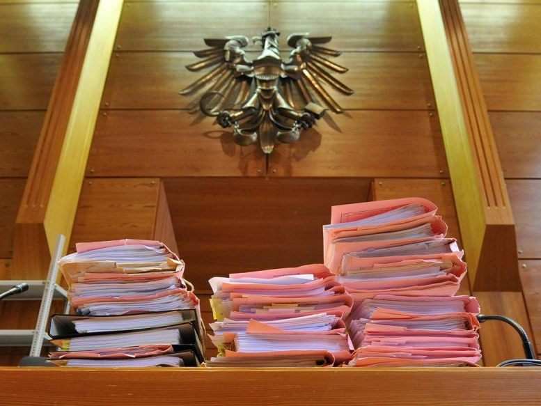 Der Prozess gegen zwei Jugendliche wegen einer Rauferei im Burgenland wurde am Mittwoch vertagt.