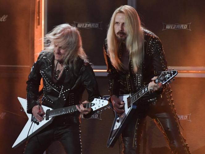 Ex-Judas Priest Gitarrist KK Downing nimmt es mit seiner alten Band auf. Ex-Judas Priest Gitarrist KK Downing nimmt es mit seiner alten Band auf.