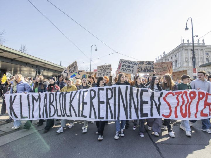 Am Freitag werden zu den weltweiten Klima-Protesten Millionen Demonstranten erwartet. Am Freitag werden zu den weltweiten Klima-Protesten Millionen Demonstranten erwartet.