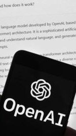 Bundesschulsprecher Marius Hladik fordert eine stärkere Einbindung von Chat GPT im Schulunterricht.