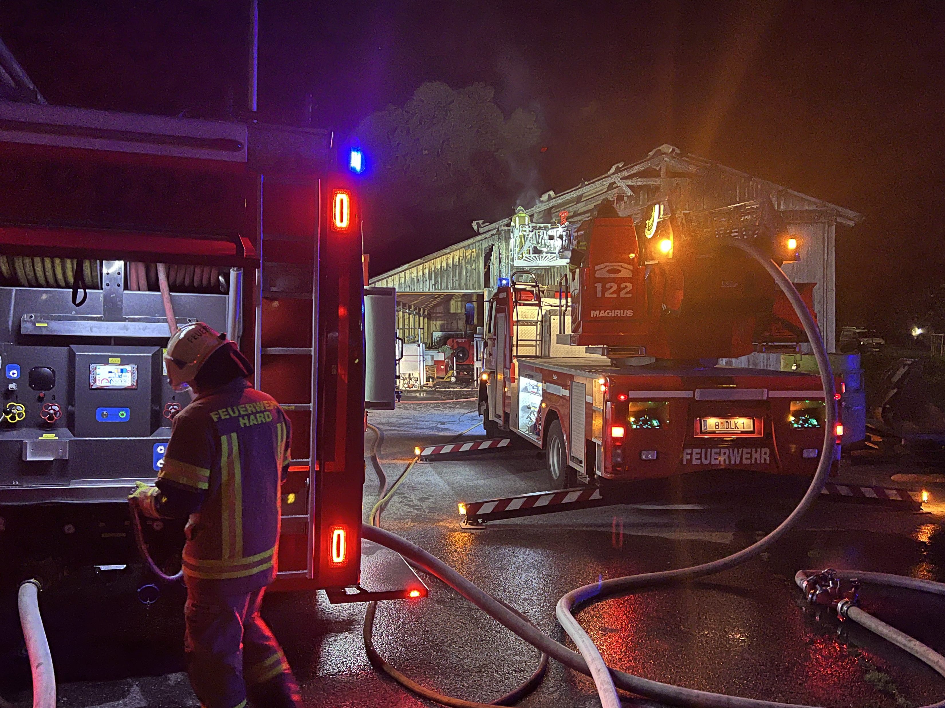Feuerwehr Hard musste zum Bauhof der Gemeinde ausrücken.