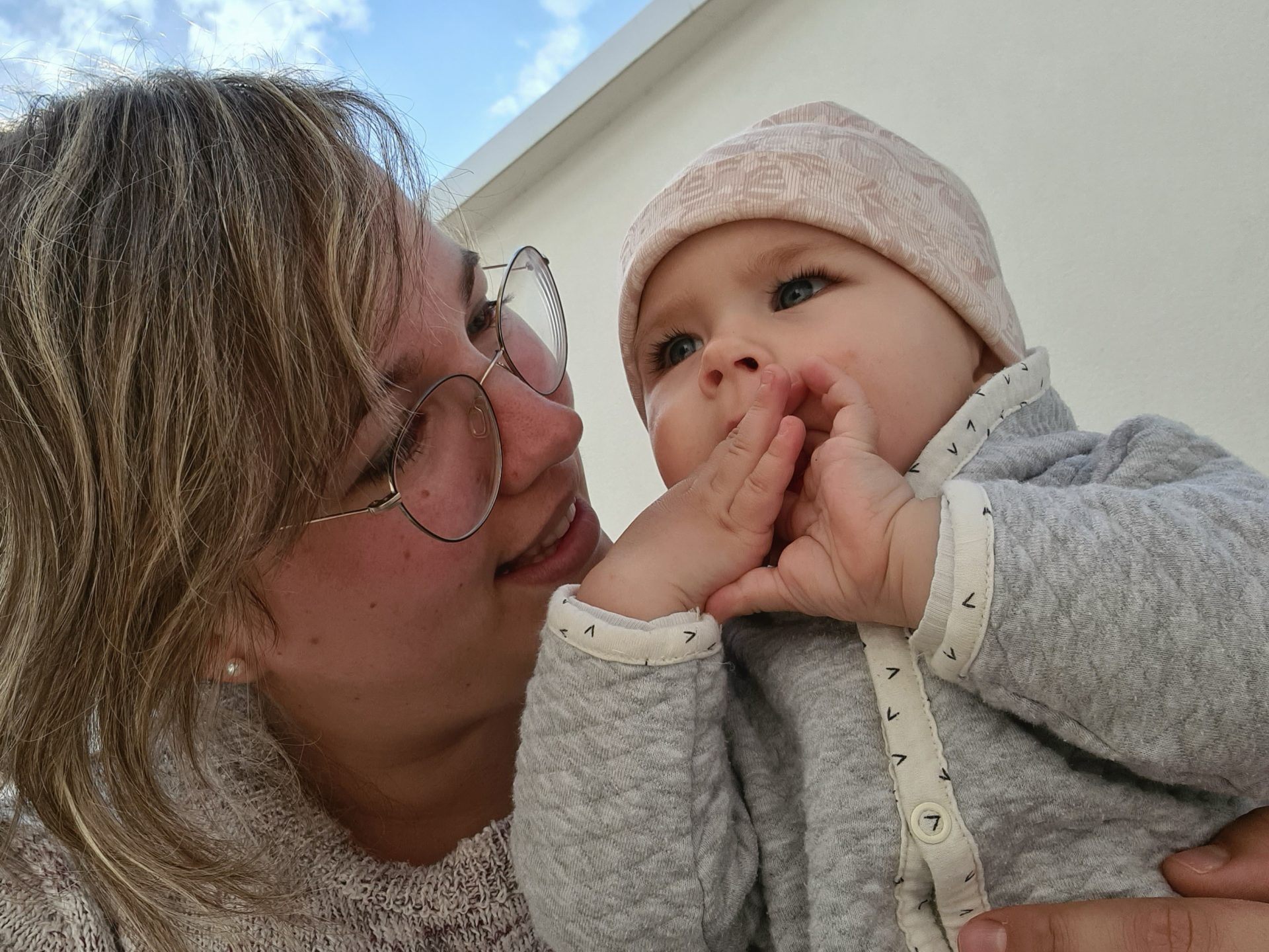 Das Vorarlberger Kinderdorf sucht Freiwillige in Bregenz für Babyspaziergänge & Co. Das Vorarlberger Kinderdorf sucht Freiwillige in Bregenz für Babyspaziergänge & Co.