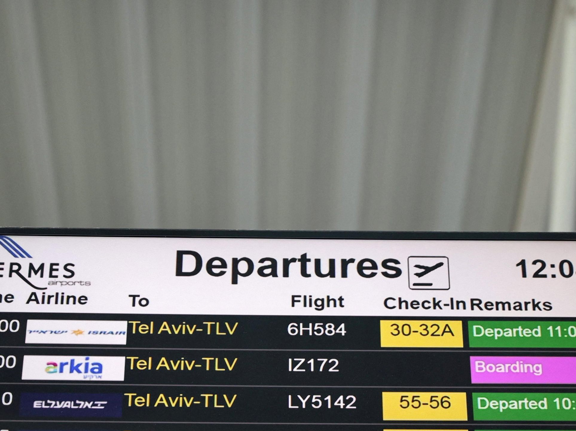 Wegen der Gewalteskalation strichen Fluggesellschaften in aller Welt - so auch die AUA - am Wochenende Dutzende Flüge nach Israel. Wegen der Gewalteskalation strichen Fluggesellschaften in aller Welt - so auch die AUA - am Wochenende Dutzende Flüge nach Israel.