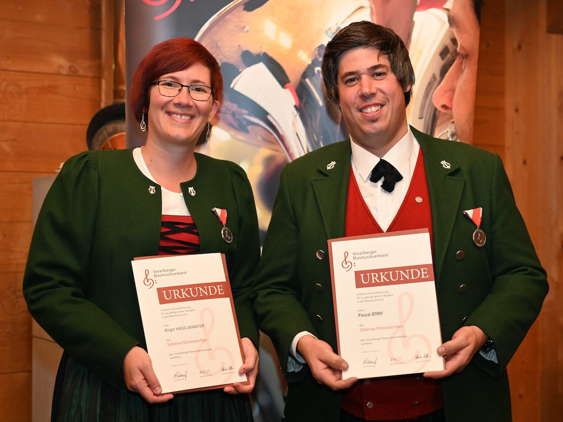 Die Jubilare Birgit Haselwanter und Pascal Jenny Die Jubilare Birgit Haselwanter und Pascal Jenny