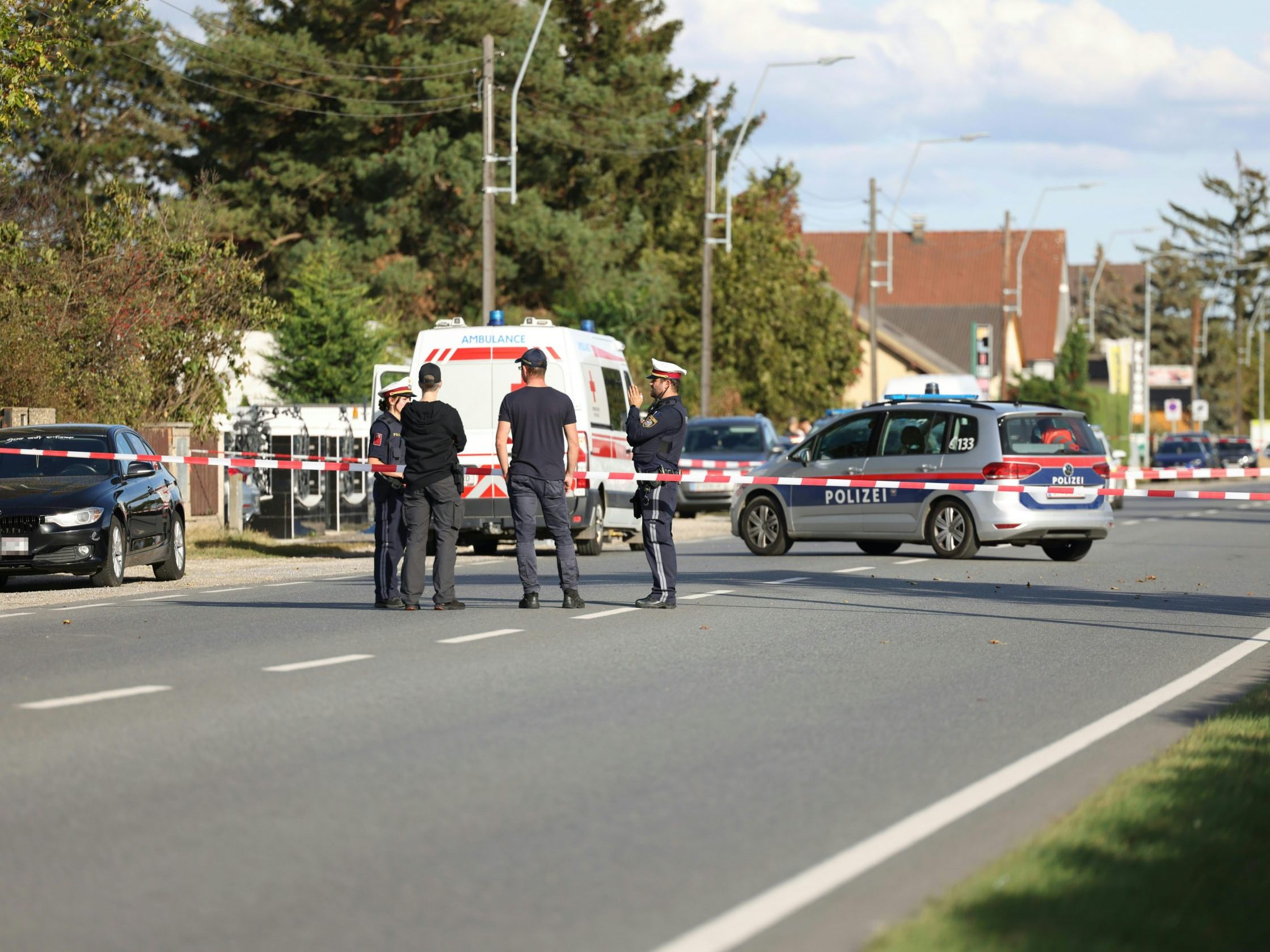 In Strasshof an der Nordbahn ist eine Frau erschossen worden. In Strasshof an der Nordbahn ist eine Frau erschossen worden.