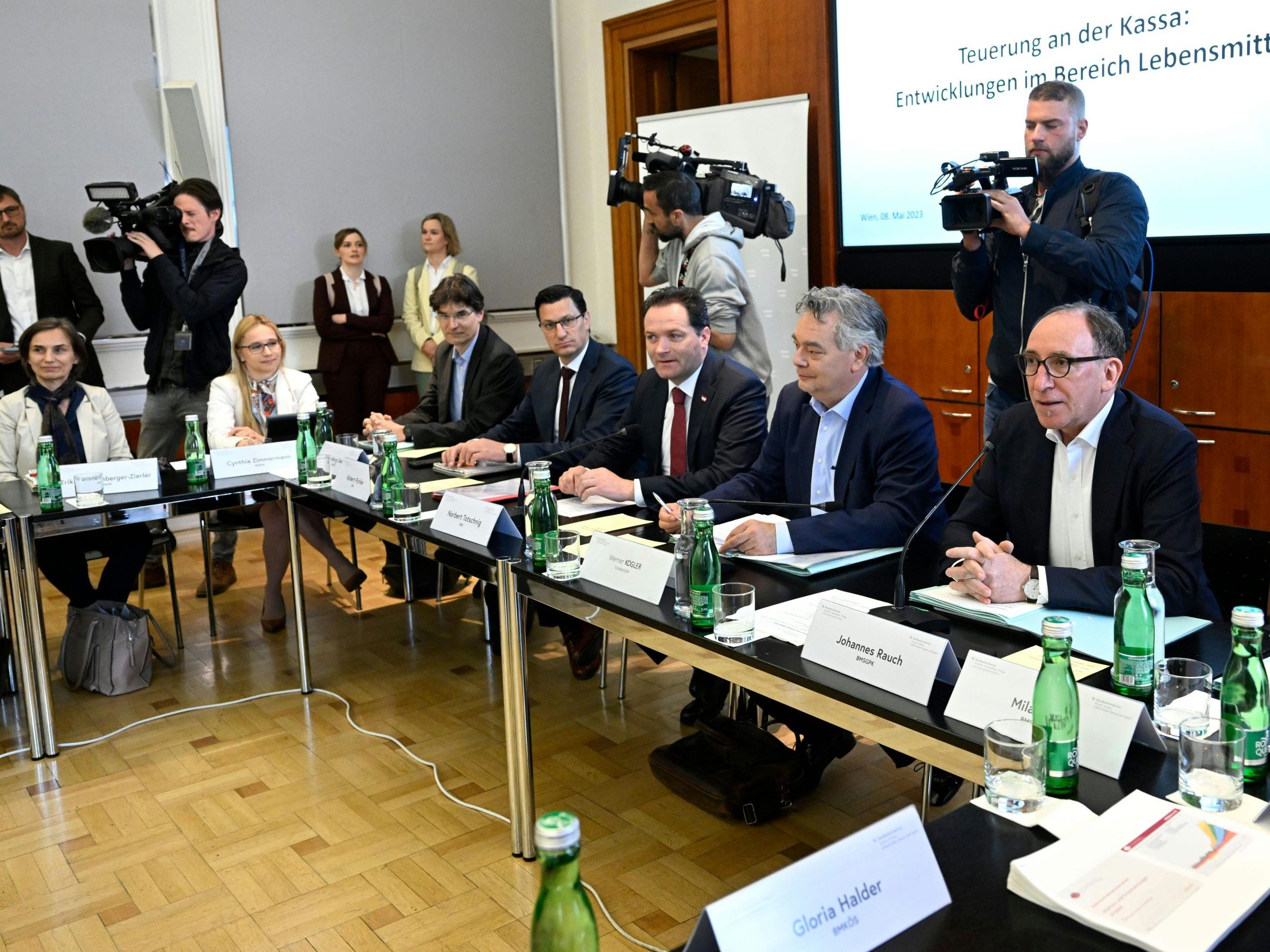 Der Lebensmittelgipfel war sinnbefreit, so der Chef von Knabbernossi und Maresi. Der Lebensmittelgipfel war sinnbefreit, so der Chef von Knabbernossi und Maresi.