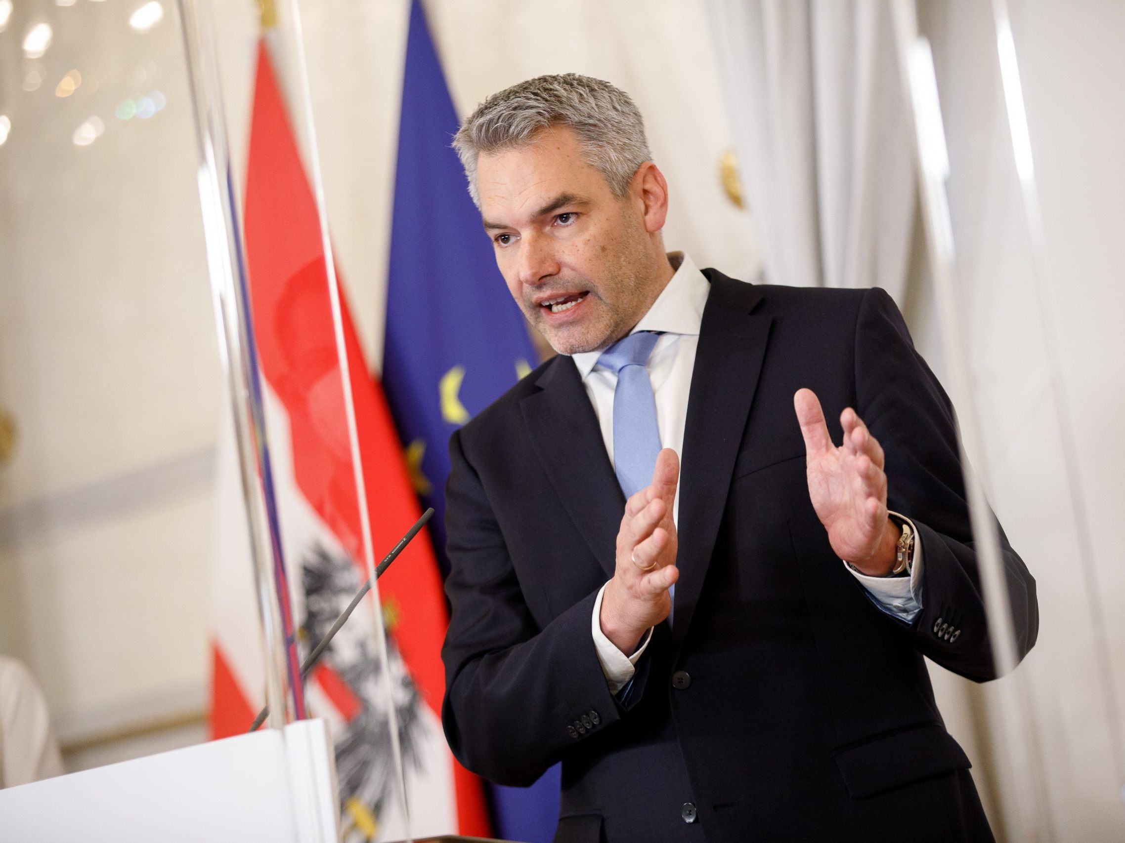 Nehammer wird am Mittwoch in Israel sein. Nehammer wird am Mittwoch in Israel sein.