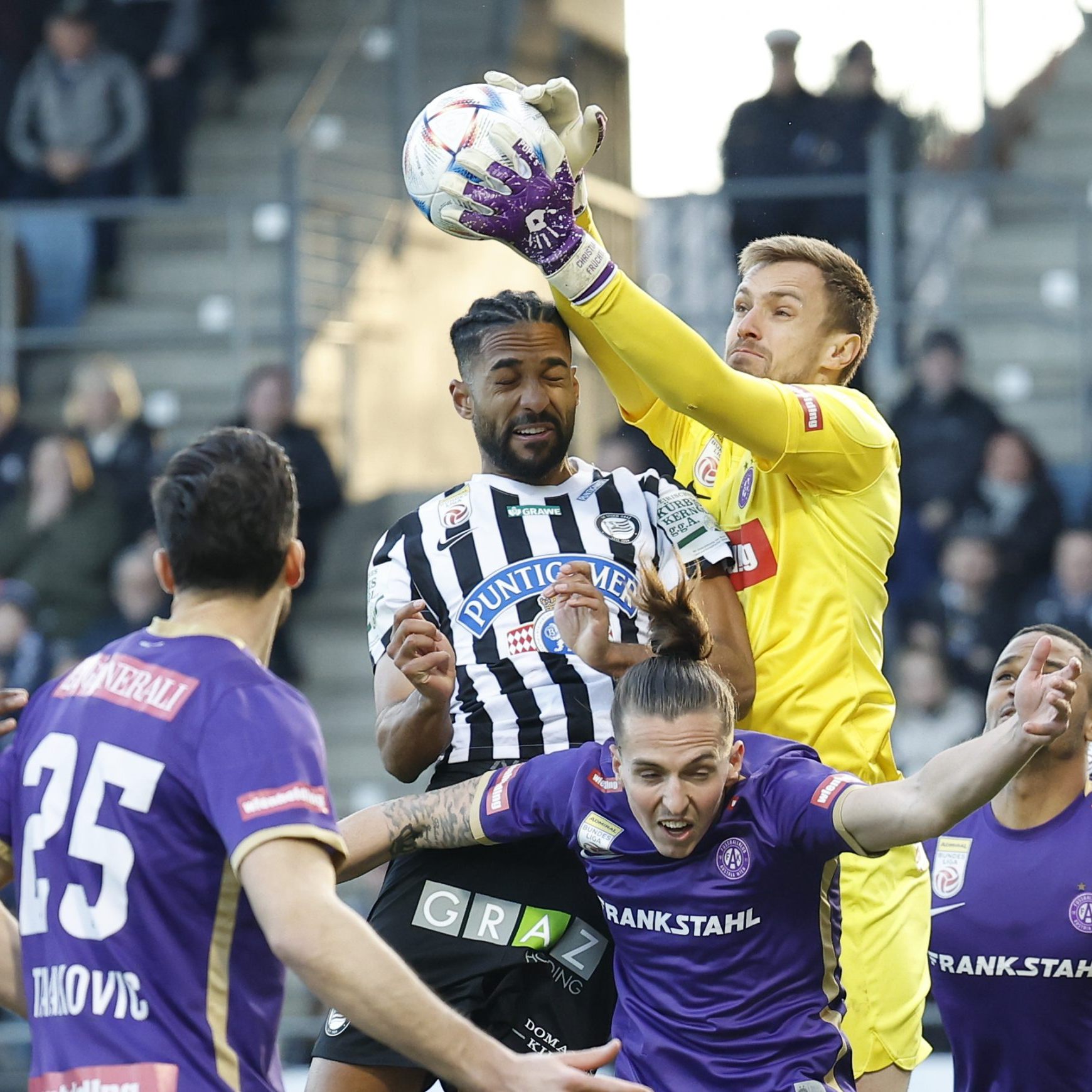 Austria Wien Torhüter Christian Früchtl ist bereits seit 525 Minuten ohne Gegentor.