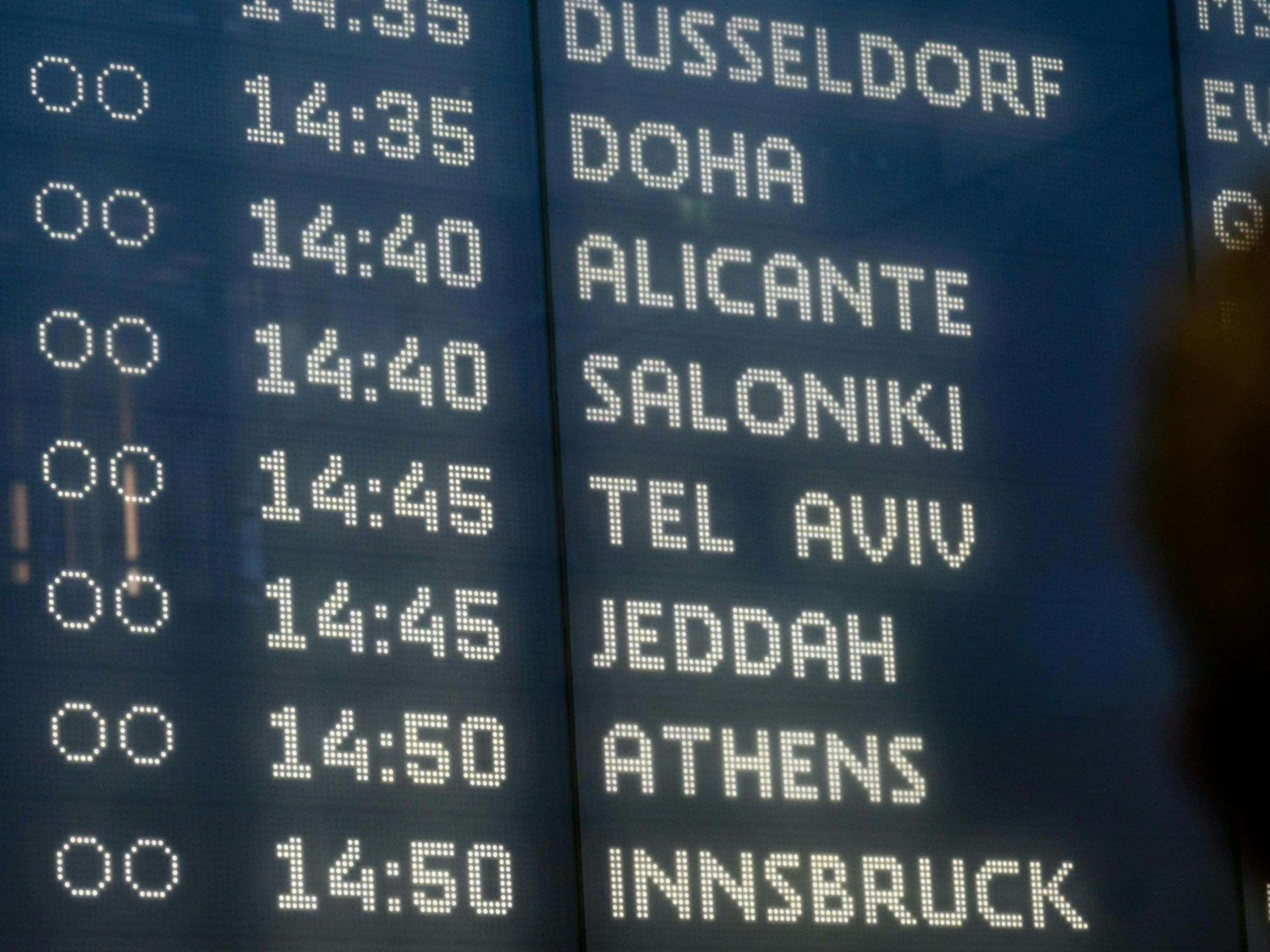 Die Evakuierungsflüge aus Israel sind vorerst abgeschlossen. Die Evakuierungsflüge aus Israel sind vorerst abgeschlossen.