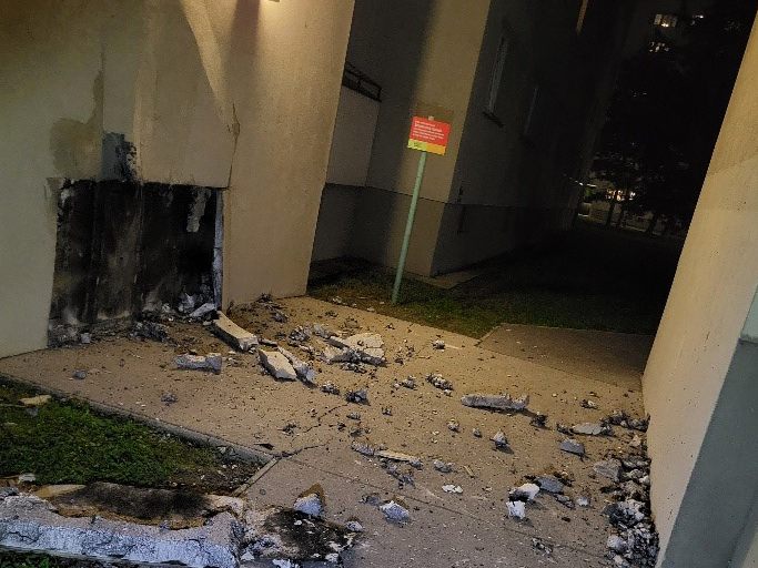 In einen Lüftungsschacht in Wien-Floridsdorf wurde Pyrotechnik geworfen. In einen Lüftungsschacht in Wien-Floridsdorf wurde Pyrotechnik geworfen.