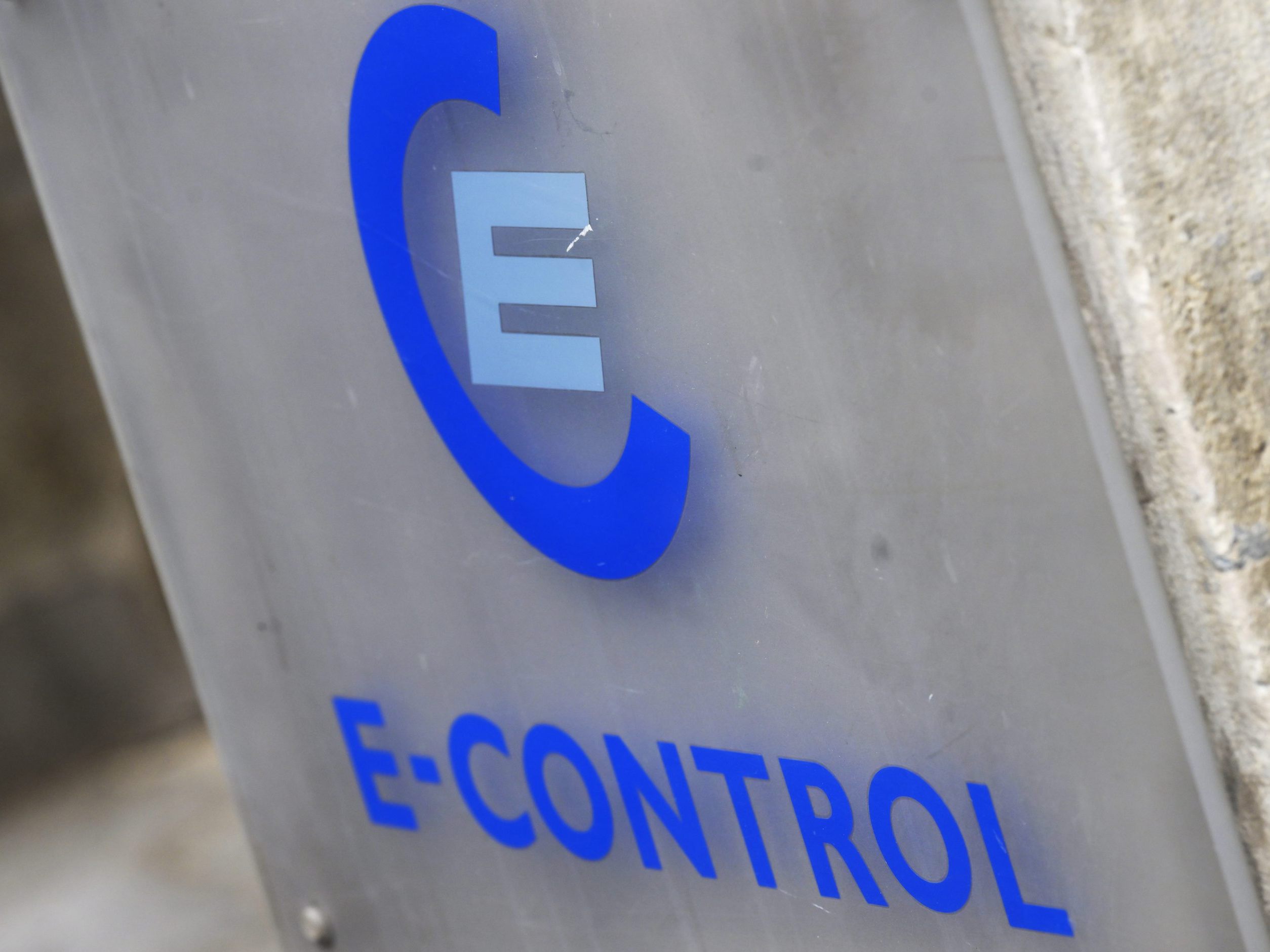 Die E-Control sieht große Fortschritte beim Einbau der neuen Stromzähler. Die E-Control sieht große Fortschritte beim Einbau der neuen Stromzähler.