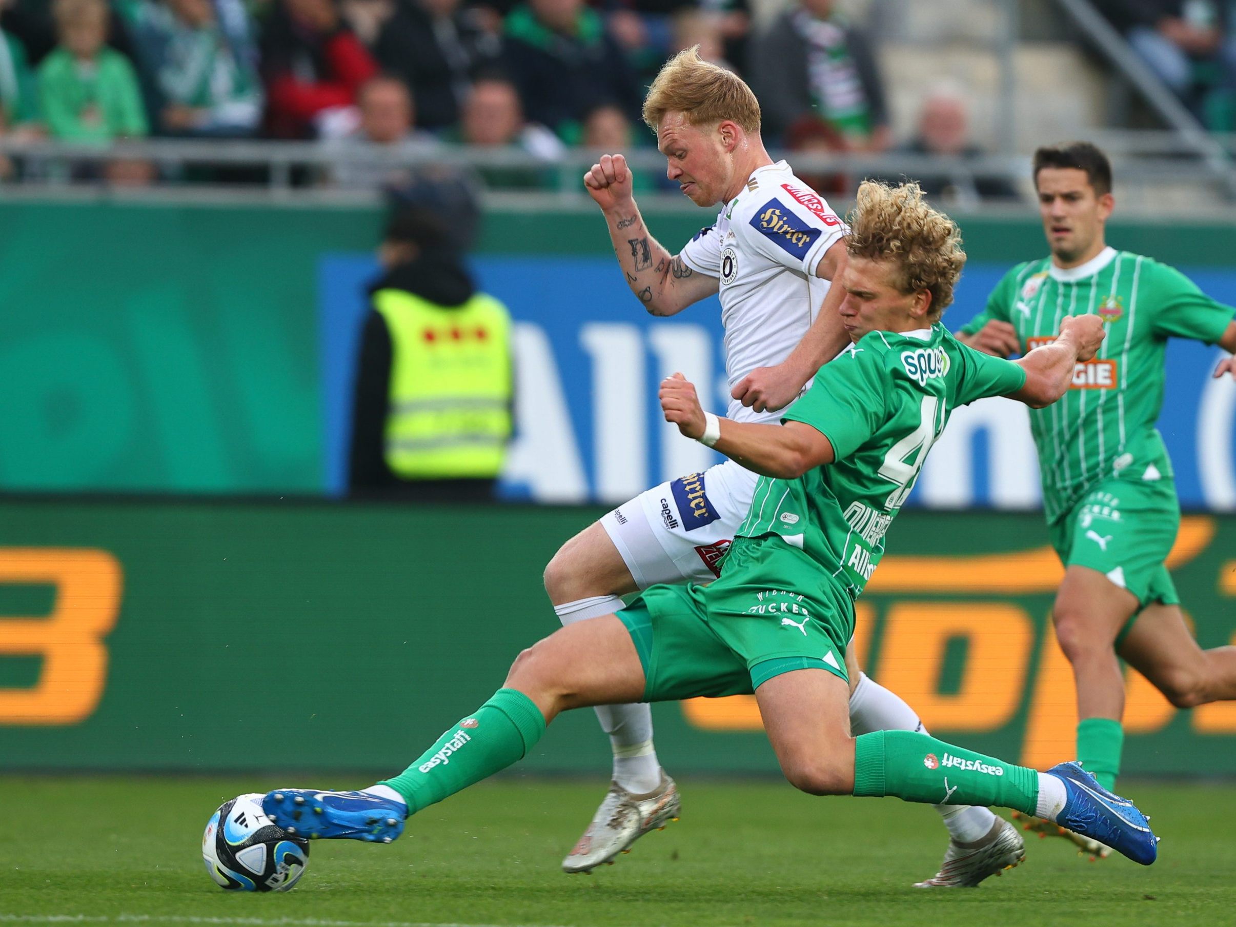 Rapid Wien verlor gegen Austria Klagenfurt. Rapid Wien verlor gegen Austria Klagenfurt.