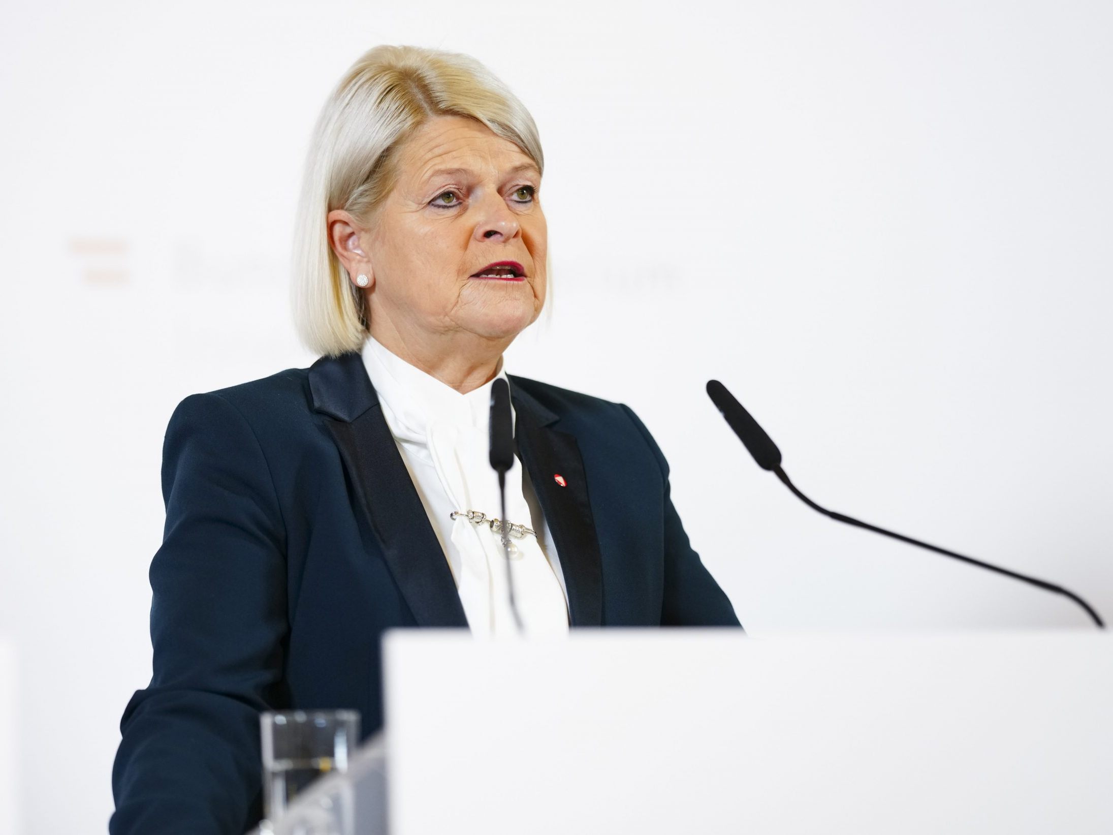 Jüdische Einrichtungen werden stärker bewacht. Jüdische Einrichtungen werden stärker bewacht.