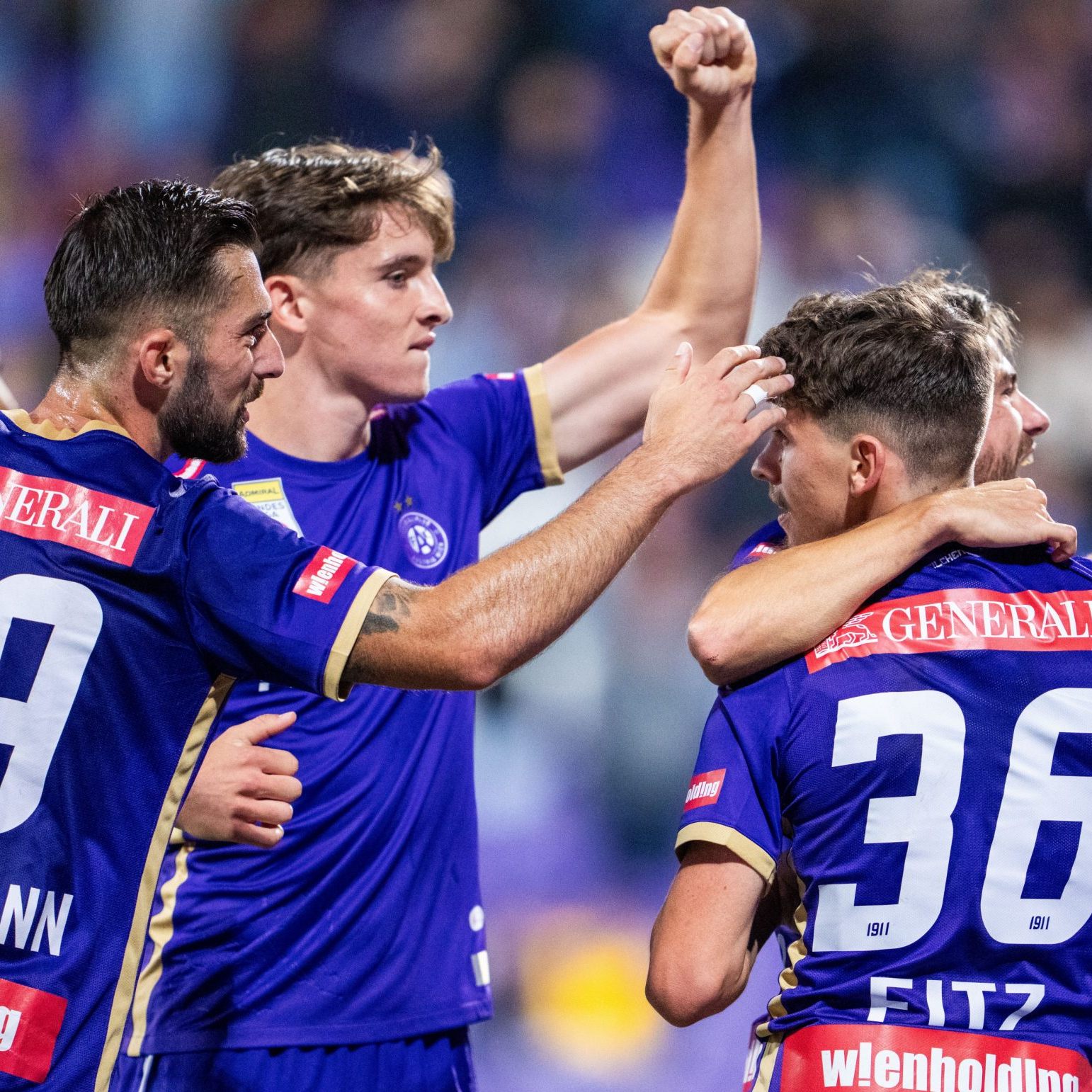 Die Wiener Austria feiert gegen BW Linz einen Sieg.