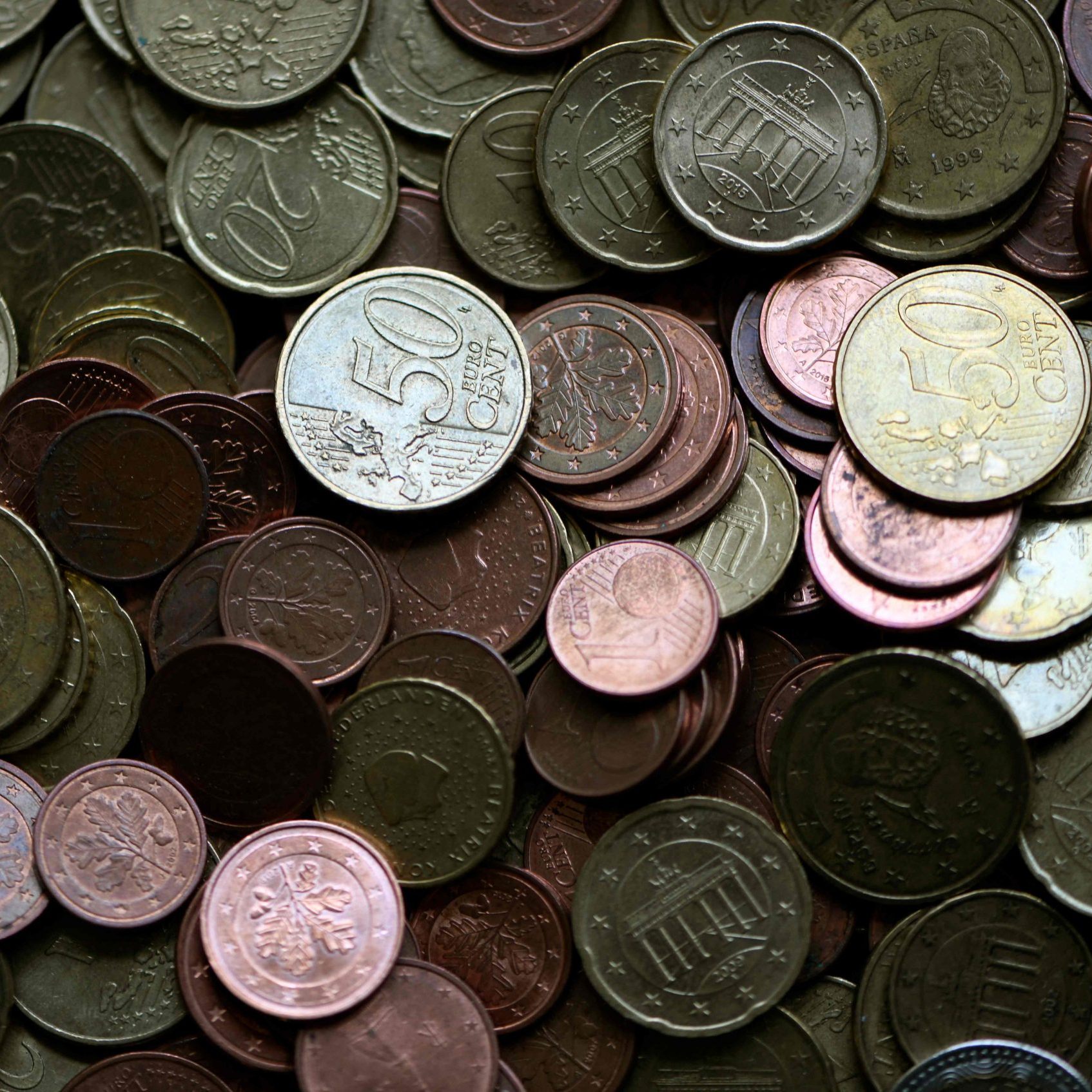 Es ist die erste Anpassung des Beitrags, den Arbeitnehmende sowie Arbeitgeber zur Arbeitslosenversicherung leisten, seit Inkrafttreten des entsprechenden Gesetzes.