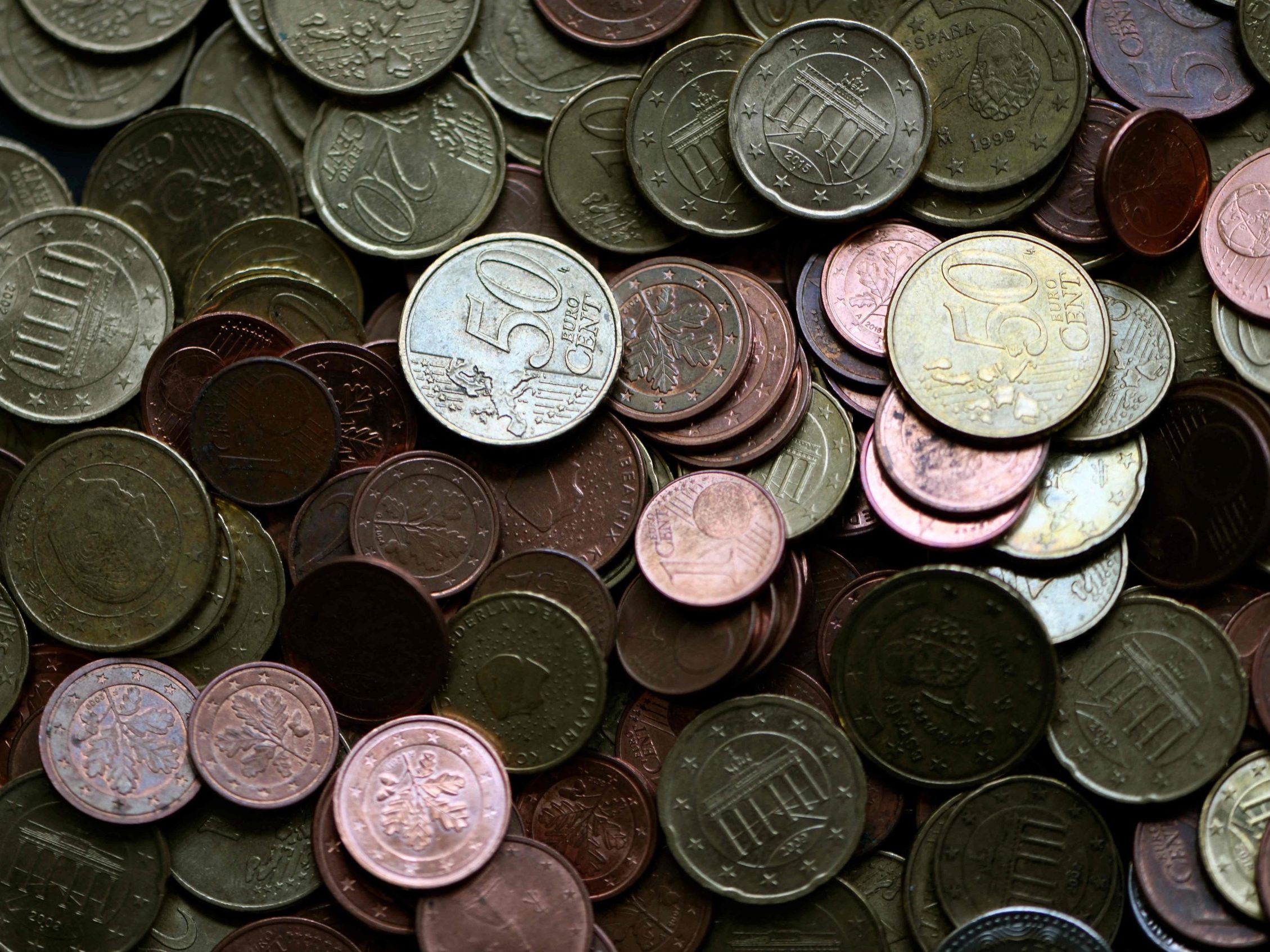 Es ist die erste Anpassung des Beitrags, den Arbeitnehmende sowie Arbeitgeber zur Arbeitslosenversicherung leisten, seit Inkrafttreten des entsprechenden Gesetzes.