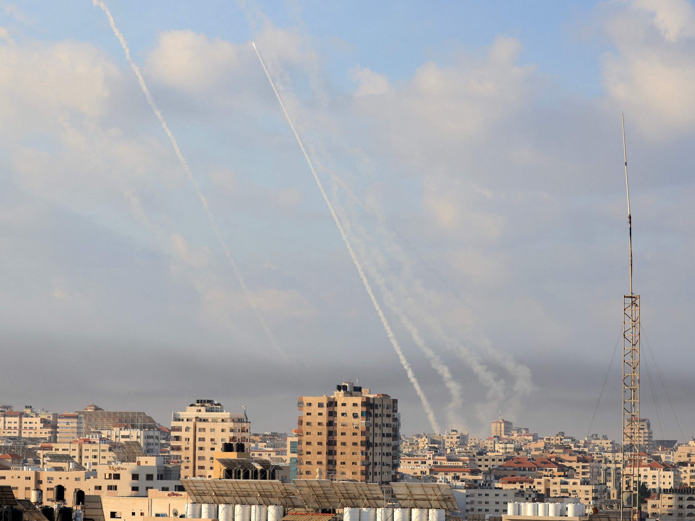 Wegen der Terrorangriffe der Hamas wird von Reisen nach Israel abgeraten. Wegen der Terrorangriffe der Hamas wird von Reisen nach Israel abgeraten.