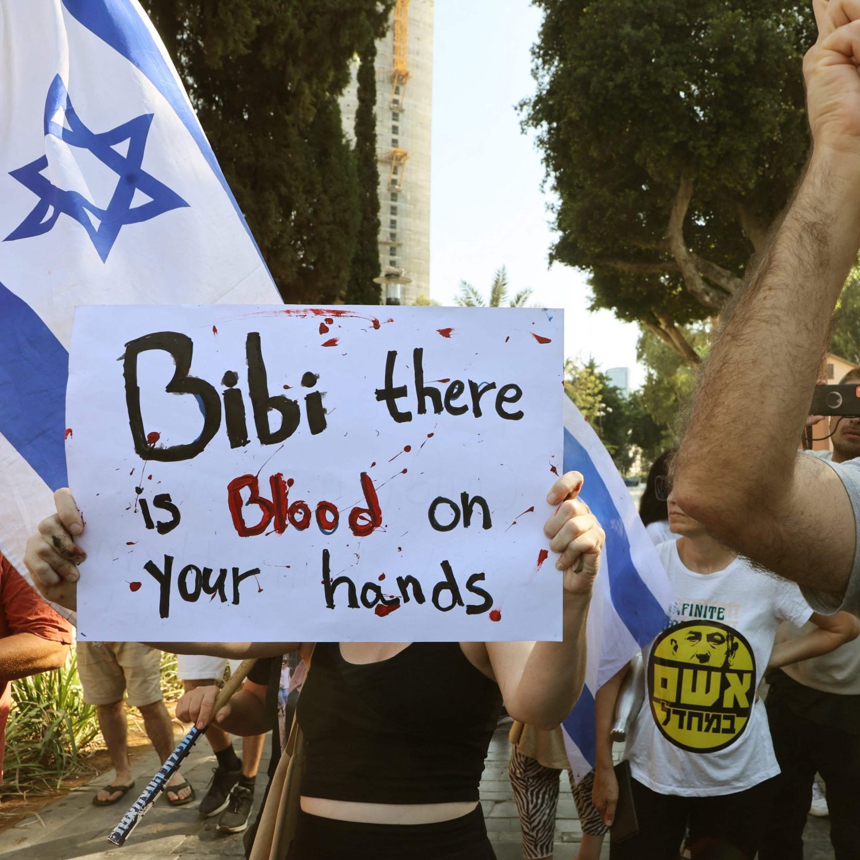 Proteste in Tel Aviv: "Diese Regierung hat auf kolossale Weise versagt, es ist unerträglich."