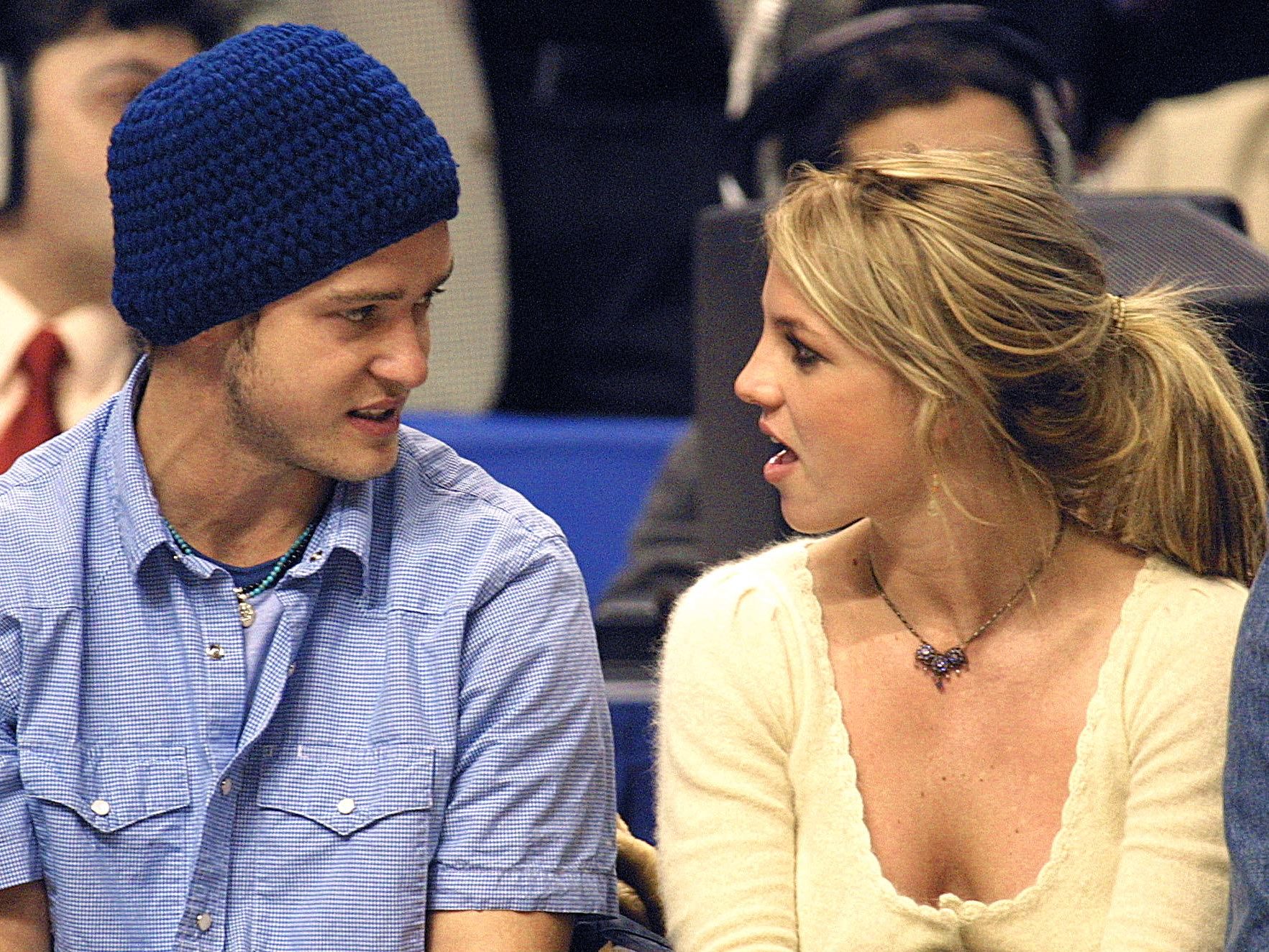 US-Pop-Sängerin Britney Spears ist nach eigenen Angaben während ihrer früheren Beziehung zum Musiker Justin Timberlake schwanger geworden und hat abgetrieben. US-Pop-Sängerin Britney Spears ist nach eigenen Angaben während ihrer früheren Beziehung zum Musiker Justin Timberlake schwanger geworden und hat abgetrieben.