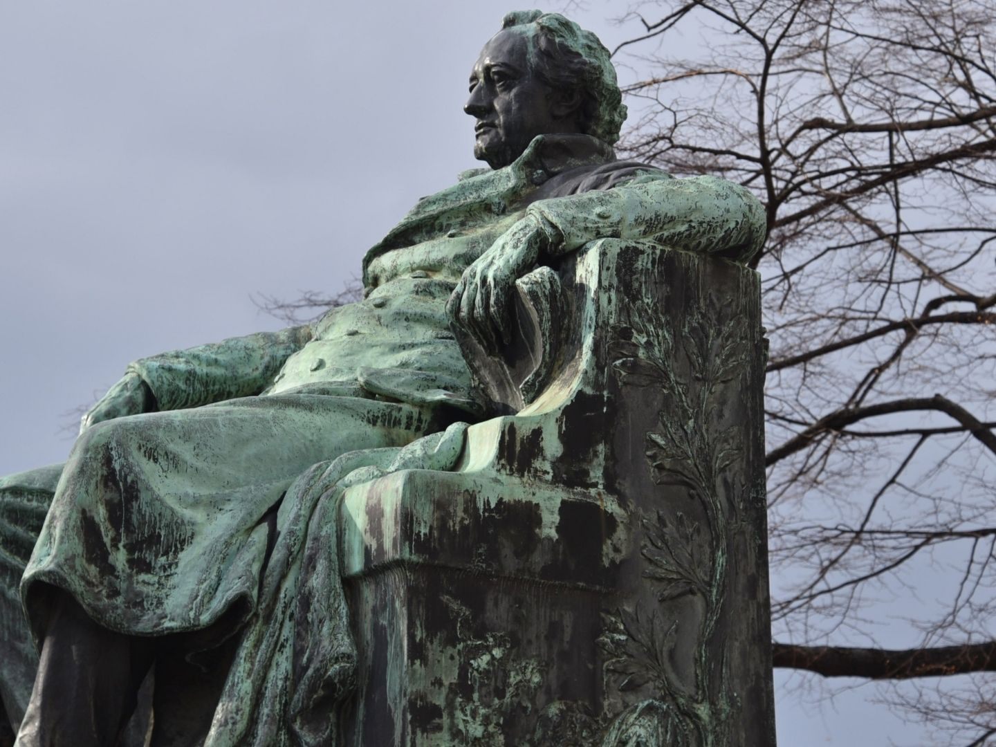 Das Goethe-Denkmal in Wien wurde verhüllt. Das Goethe-Denkmal in Wien wurde verhüllt.