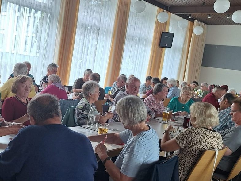 Intensiver Jassnachmittag beim PVÖ Dornbirn Intensiver Jassnachmittag beim PVÖ Dornbirn