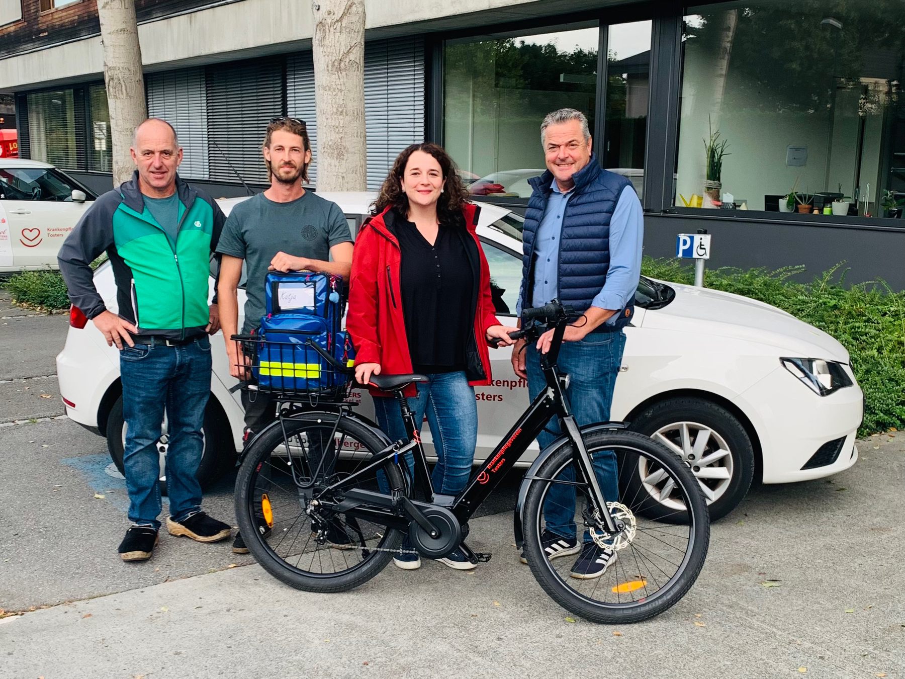 Fahrradübergabe durch die Firma Stromwerk