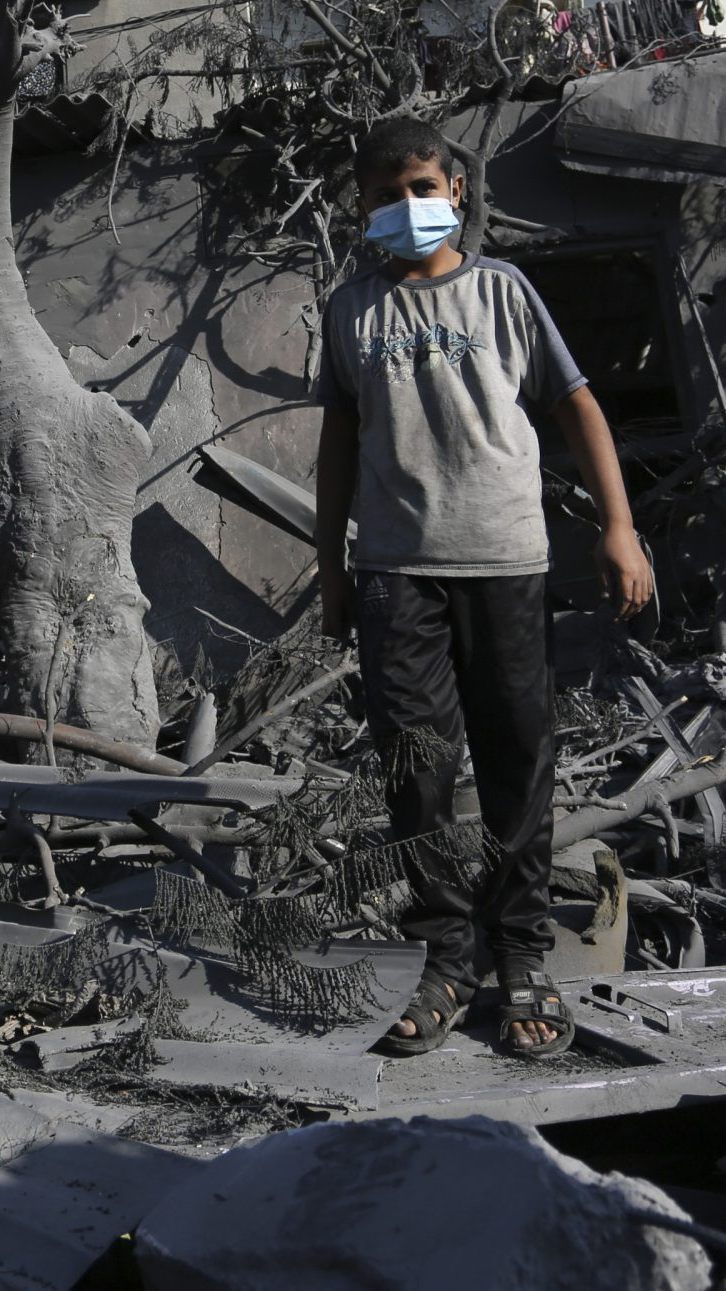 Die israelische Armee hat einem Militärsprecher zufolge ihren Einsatz mit Bodentruppen im Gazastreifen am Dienstag fortgeführt.