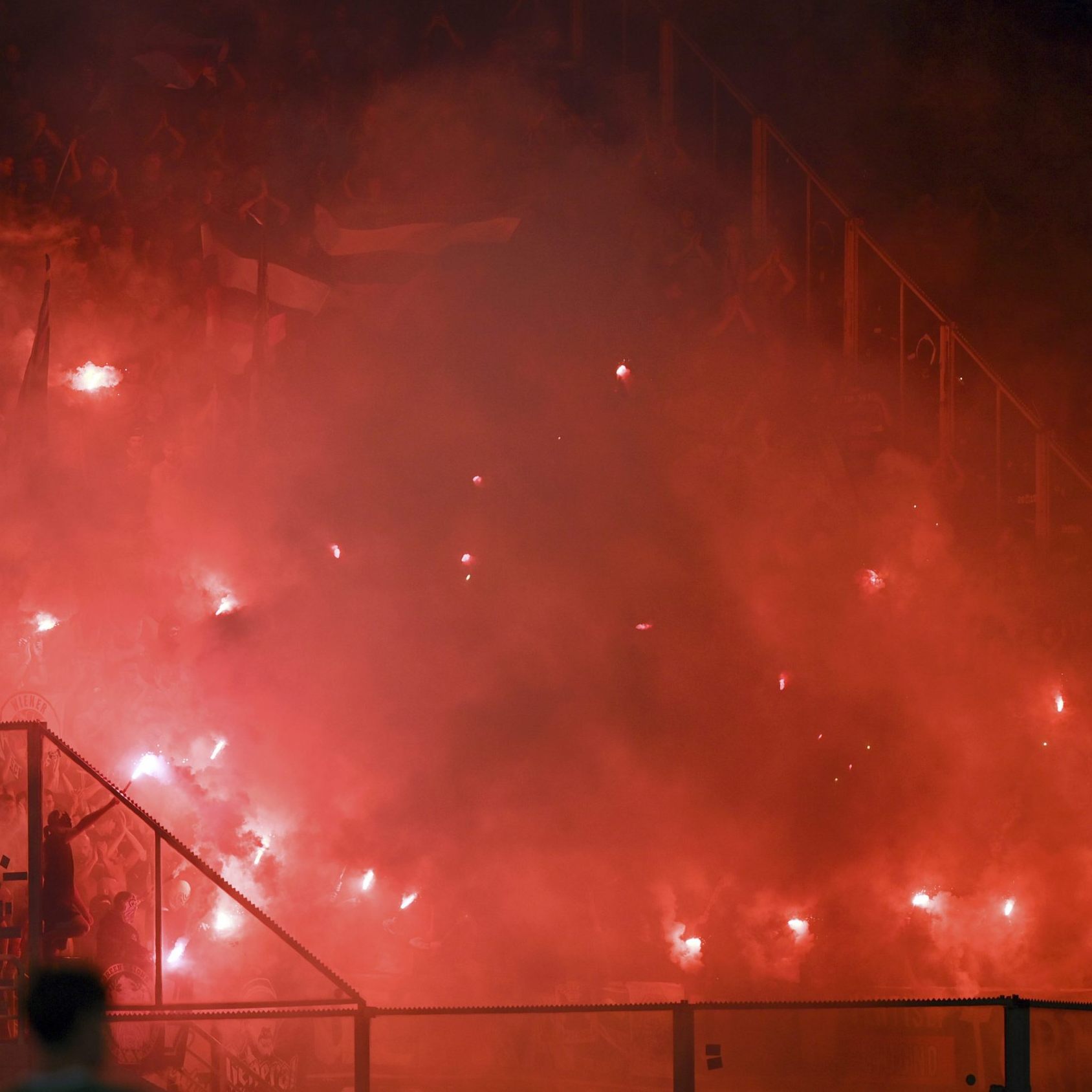 Das Verhalten der Rapid-Fans in Fiorentina hat Folgen.