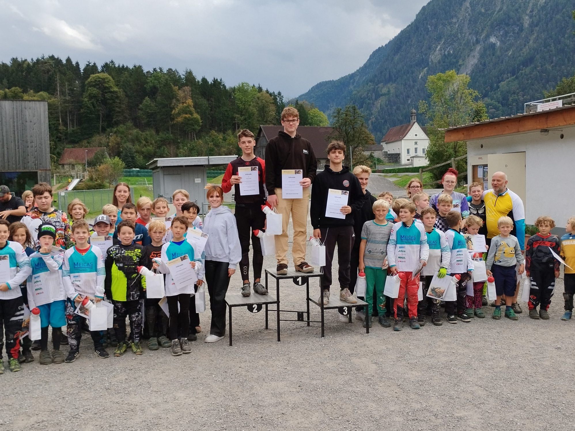 Sie radelten für`s SOS-Kinderdorf