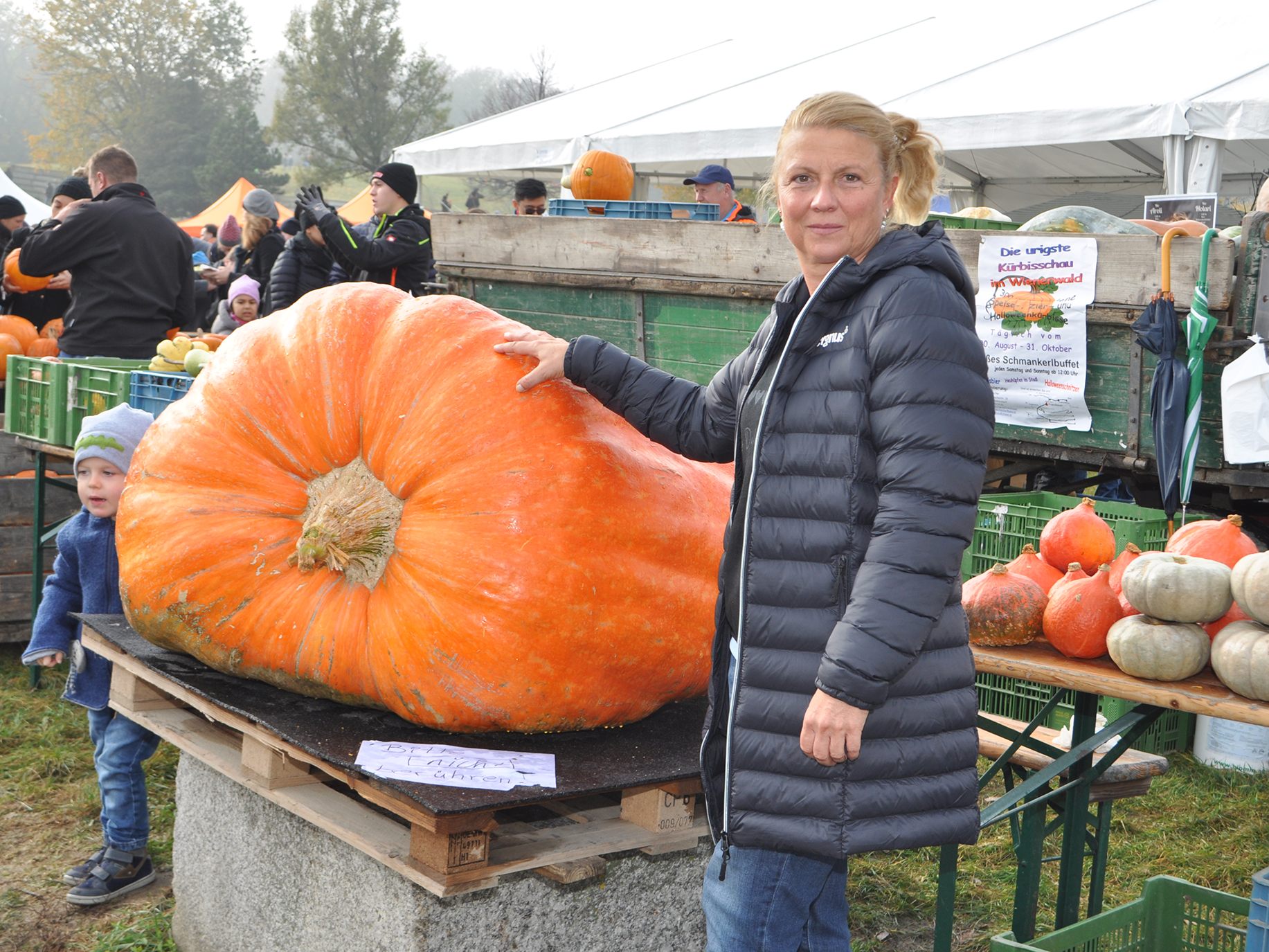 Am Himmel findet vom 28. bis 29. Oktober 2023 wieder der Kürbisbauernmarkt statt.