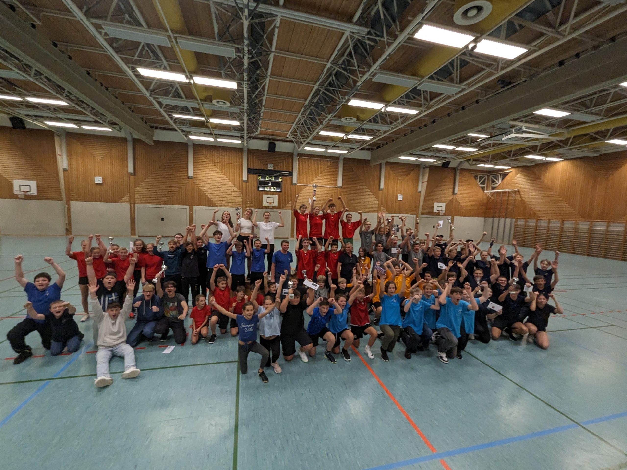 Siegerehrung 1. Feuerwehrjugend Völkerball Turnier Siegerehrung 1. Feuerwehrjugend Völkerball Turnier