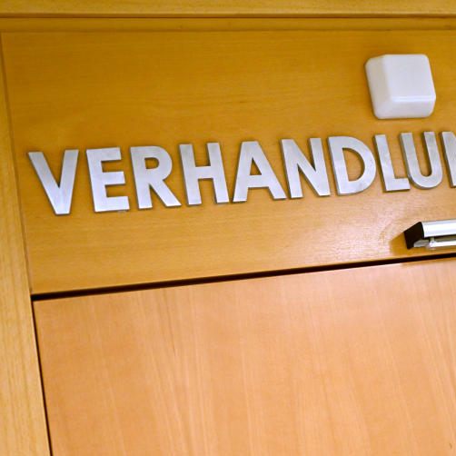 Ein Gericht gab einer Wiener Musikerin im Rechtsstreit gegen ihren Produzenten Recht.