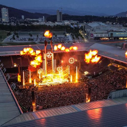 Rammstein feiern ihr 30-jähriges Bestehen 2024 mit einer Stadiontournee durch Europa.