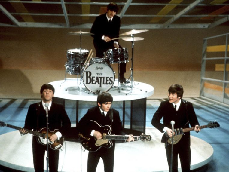 Der letzte "neue" Beatles-Song "Now and Then" soll am 2. November 2023 erscheinen. Der letzte "neue" Beatles-Song "Now and Then" soll am 2. November 2023 erscheinen.