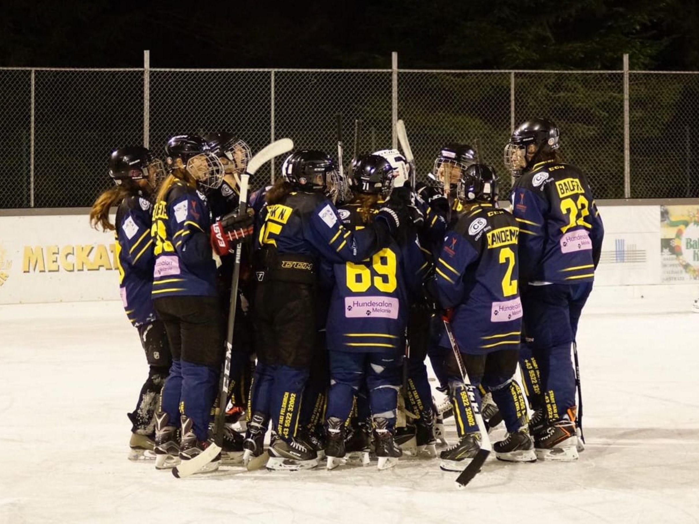 Im ersten Spiel der neuen Saison mussten sich die Emser-Hockey-Ladies geschlagen geben