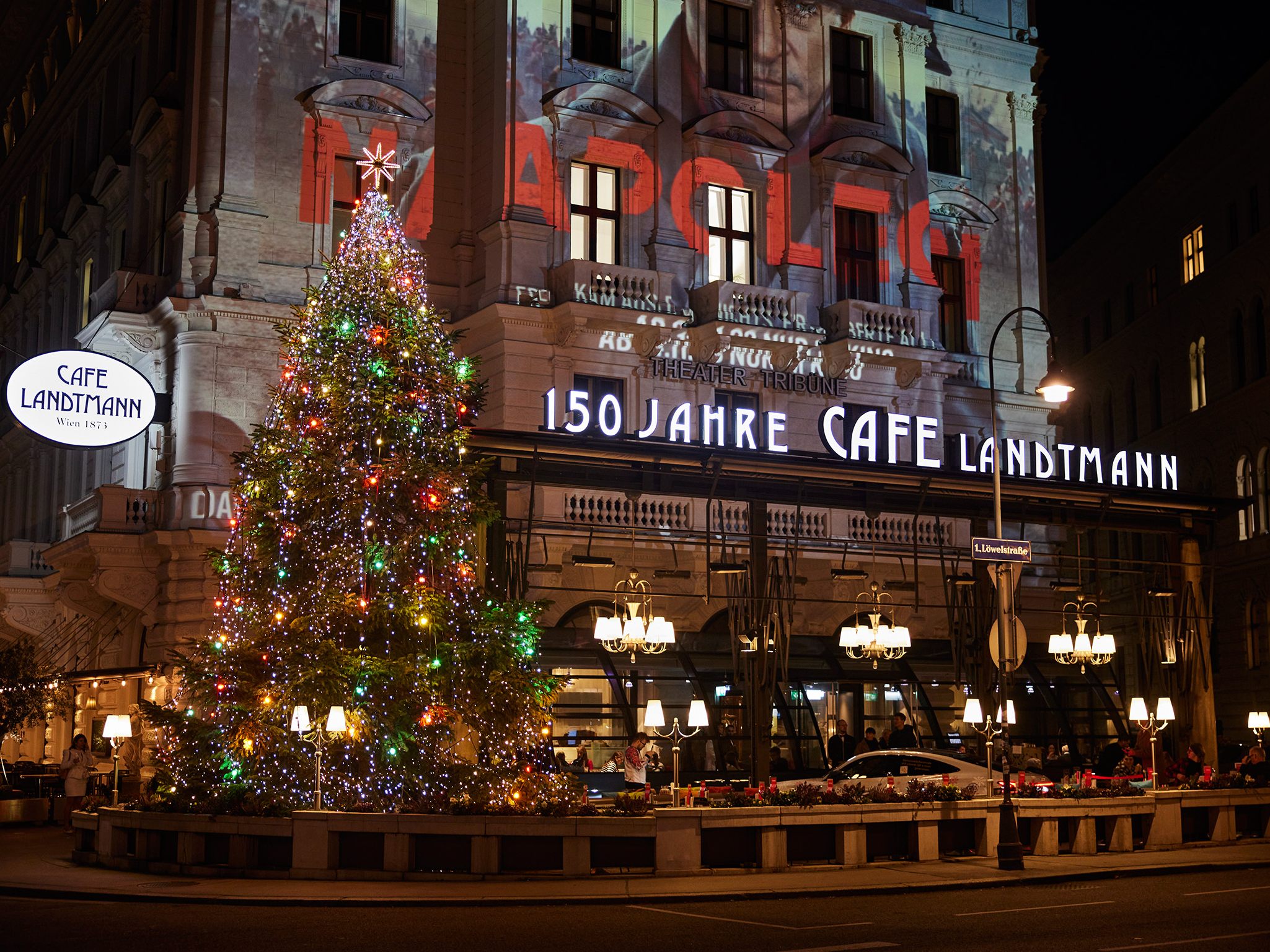 Das Wiener Café Landtmann läutete die Vorweihnachtszeit ein.