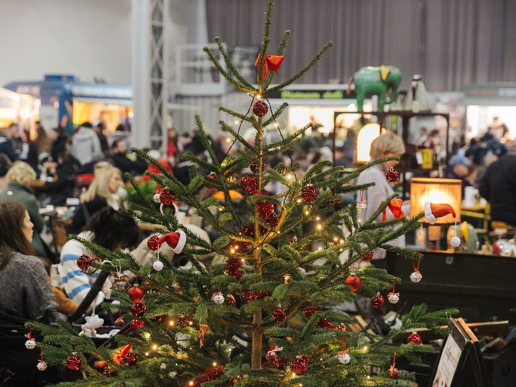 Der Edelstoff X-Mas-Markt findet am 2. und 3. Dezember statt. Der Edelstoff X-Mas-Markt findet am 2. und 3. Dezember statt.